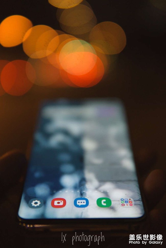 掃街x 拍手機(jī)?