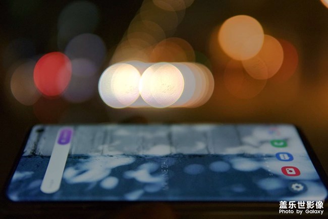 掃街x 拍手機(jī)?