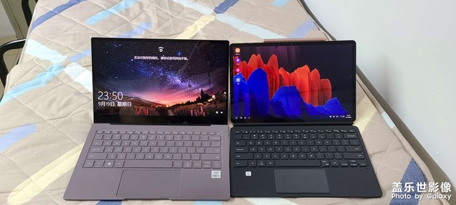 Book S  ＆ Tab S7＋