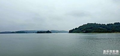 川東門戶，古宇湖邊，萬世師表～～巨型孔夫子！??