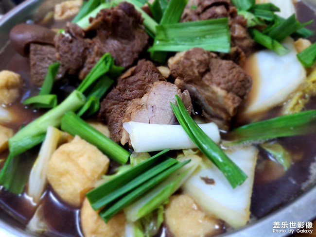 美味的紅燒羊肉鍋仔