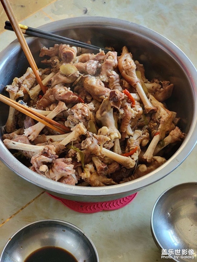 羊肉羊蹄羊頭美滋滋！