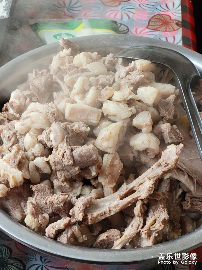 羊肉羊蹄羊頭美滋滋！