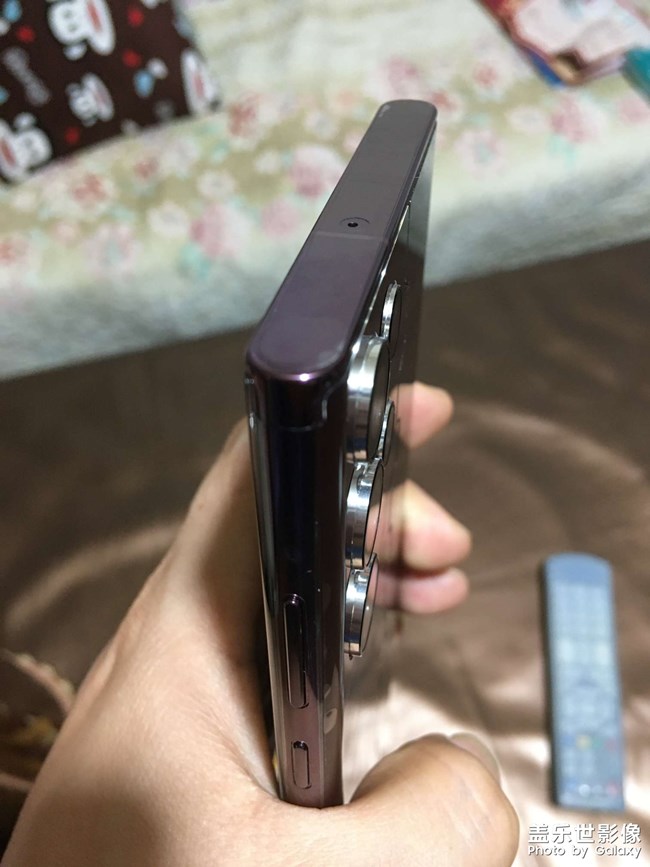 還是美中不足攝像頭邊框顏色和機(jī)身背部不搭