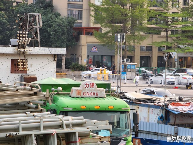 s22ultra30倍100倍長(zhǎng)焦，拍照后物體邊緣有重影