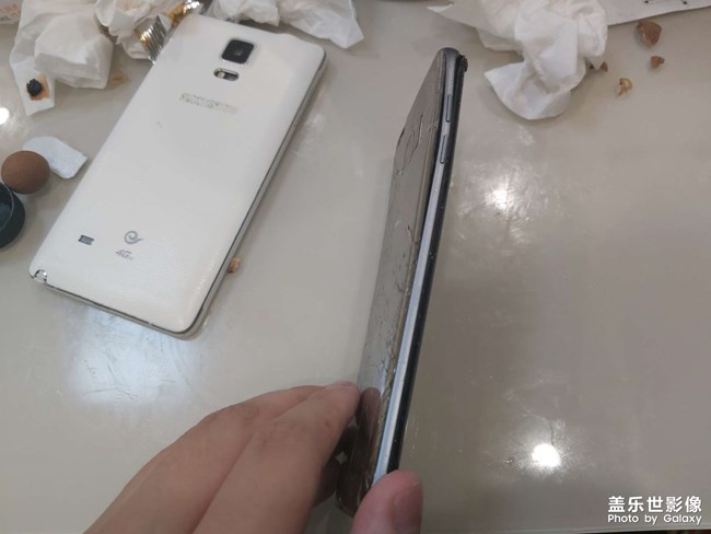 重摔加進水的s7 edge