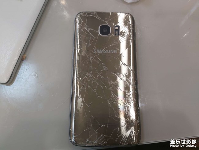 重摔加進水的s7 edge