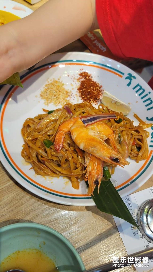 美食美食，咖喱雞肉飯，美味佳肴