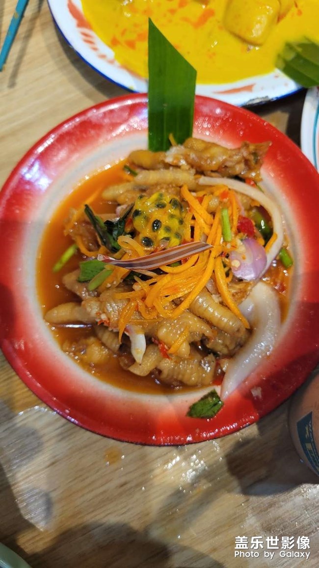 美食美食，咖喱雞肉飯，美味佳肴