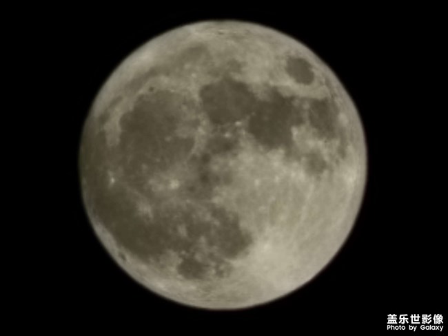 大月亮