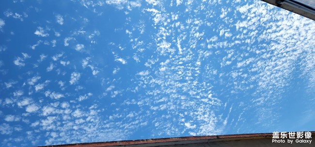 藍(lán)天白云 晴好
