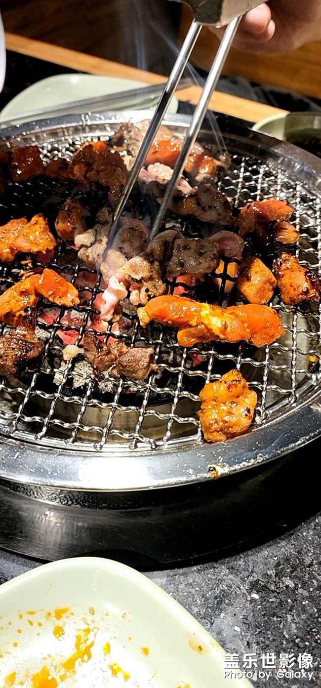 吃點啥吧，哎，吃啥啥吧