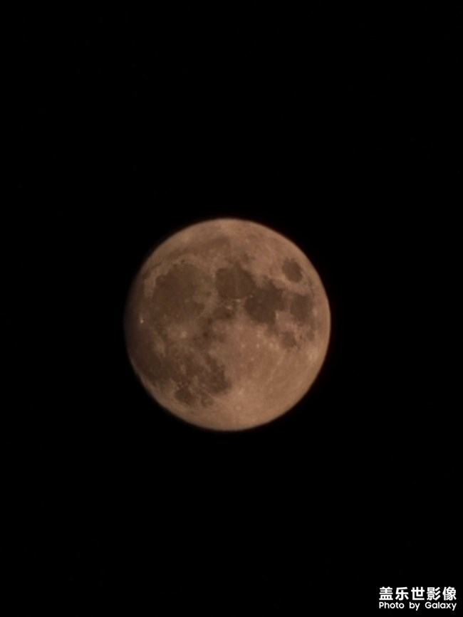 看看東北的15月亮。