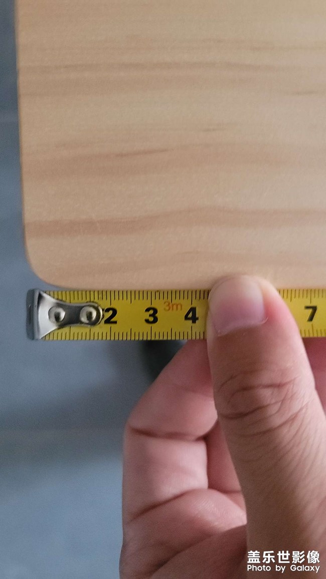 光線不充足的情況下，微距不太行