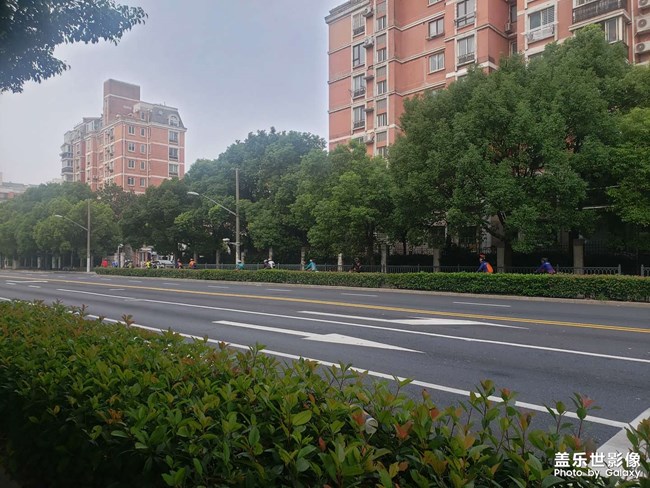 偶遇國慶自行車隊