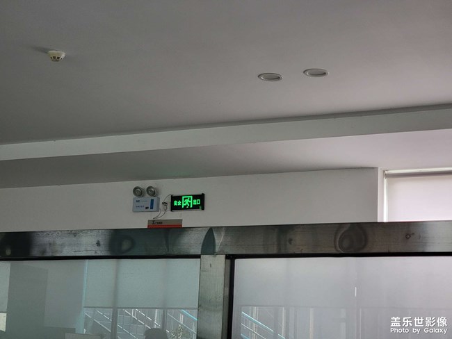 相機(jī)拍照模糊不聚焦