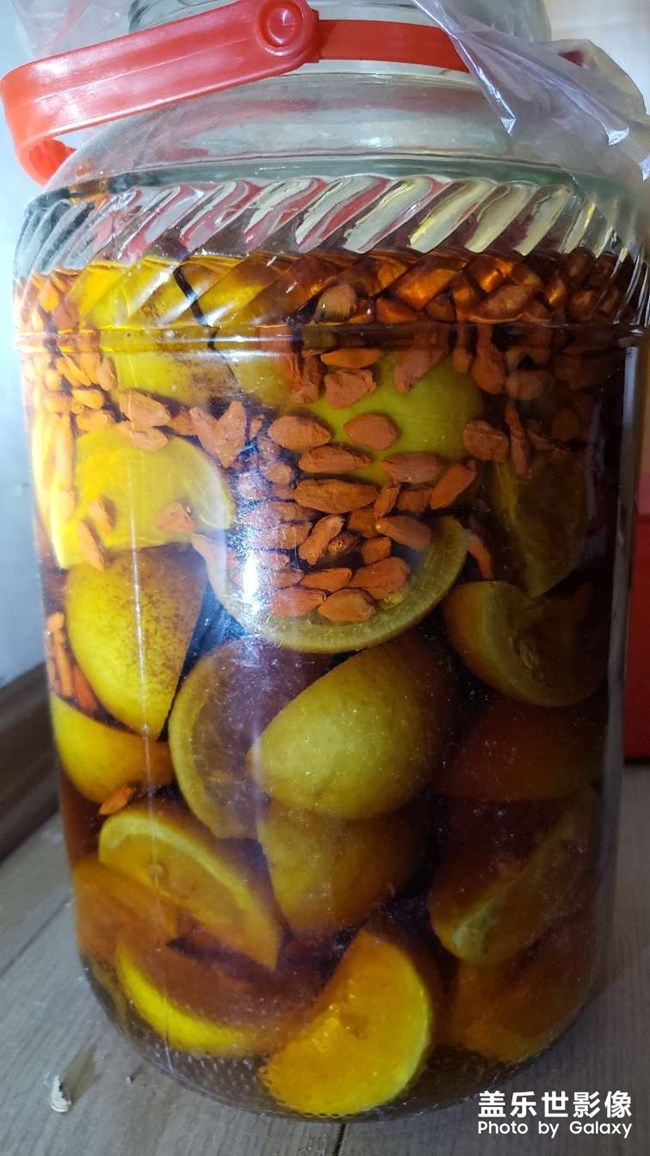 自泡的果酒可以喝了