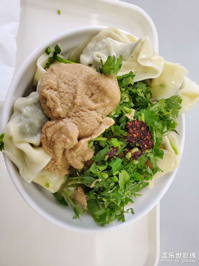 吃了一天餛飩